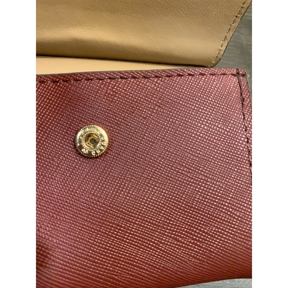 Anne Klein Red Faux Leather Coin Purse/Card Wallet/Key‎ Chain Zipper EUC